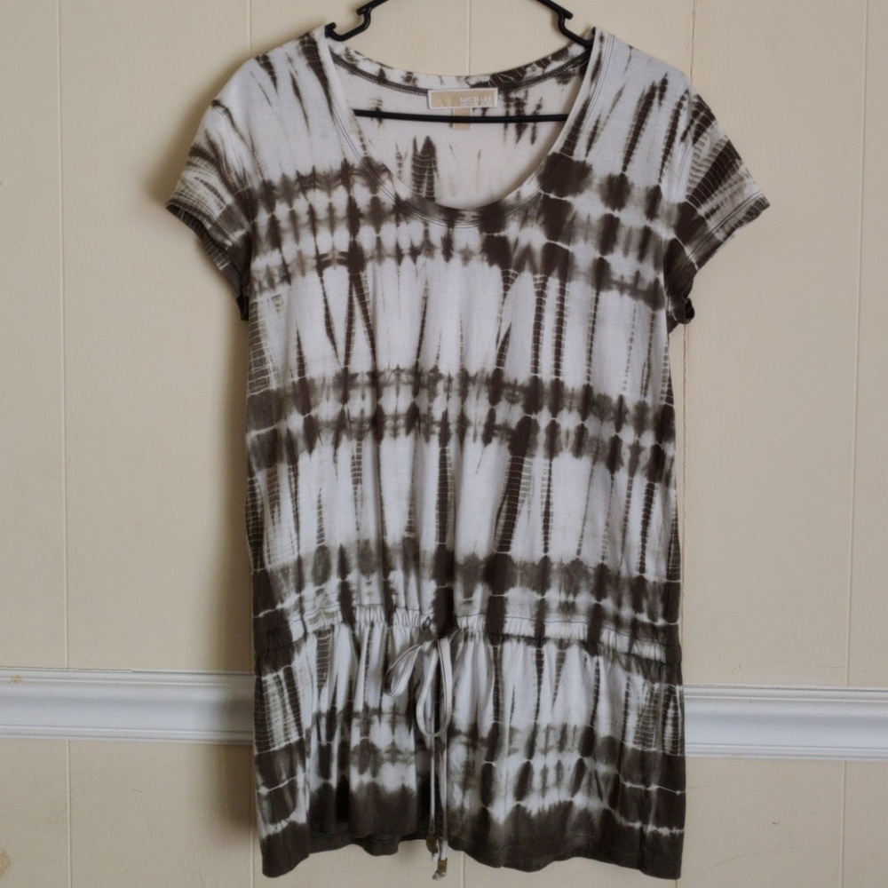 MICHAEL KORS SHIRT SIZE M